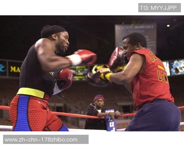 刘易斯与小克里琴科的巅峰对决:拳击历史上的经典之战解析